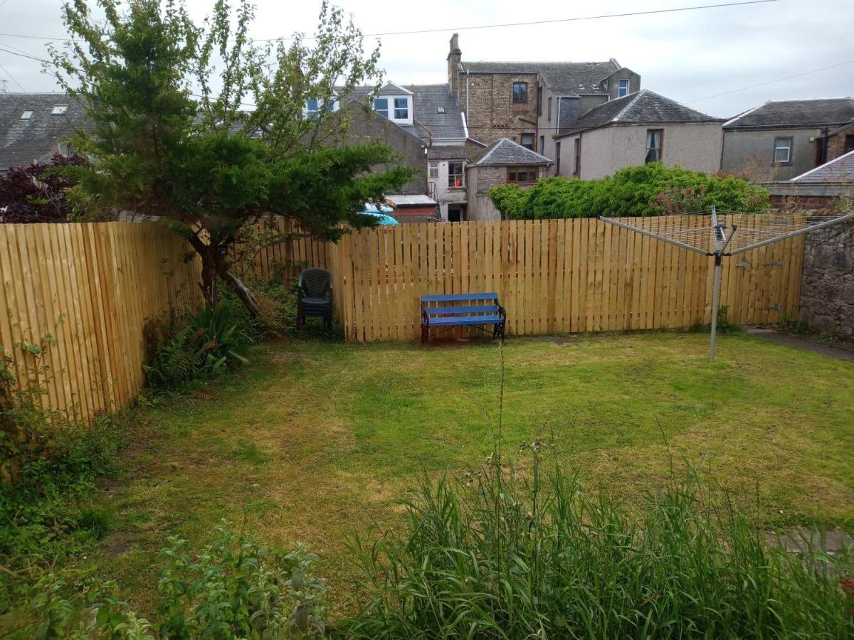 On Yer Bike & Gone Fishin Villa Millport Exterior photo